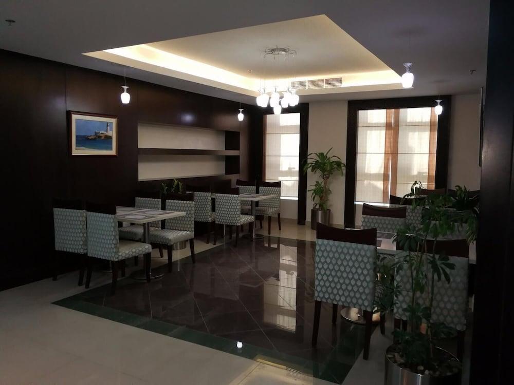 Golden Tulip Headington Ruwi Hotel Muskat Bagian luar foto